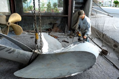 Industrial Metal Polishing Machines: Explore Types, Features, Insights, Suggestions, and Useful Resources